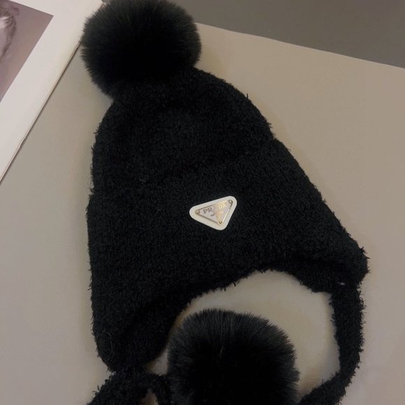 ๐โจAUTHENTICโจ๐Prada hat - Picture 2 of 8